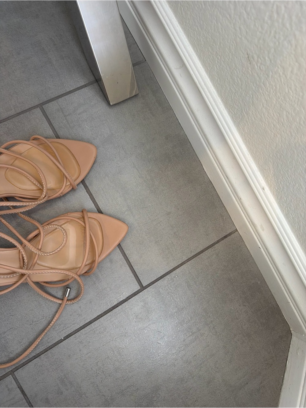 Women's Strappy Pointed-Toe Heels in Nude